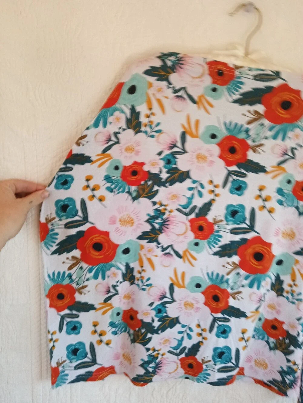 Milk Snob 5-in-1 Cover Vibrant Poppy Floral On White Baby Infant Breastfeeding